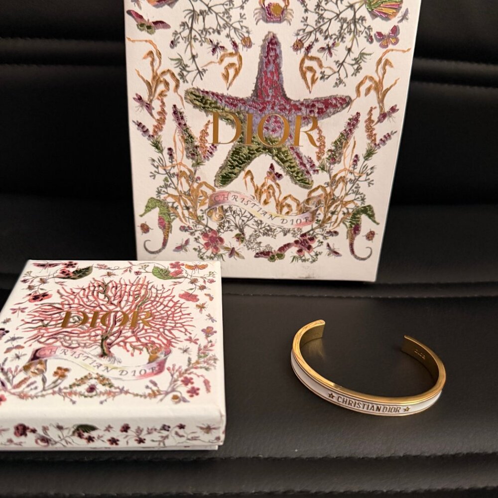 Dior Code Bangle - Picture 7 of 9